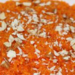 Veganistisch nagerecht met kokos Wortelpudding