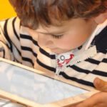 Nieuw onderzoek naar het effect van tablets op jonge kinderen kinderen en tablets